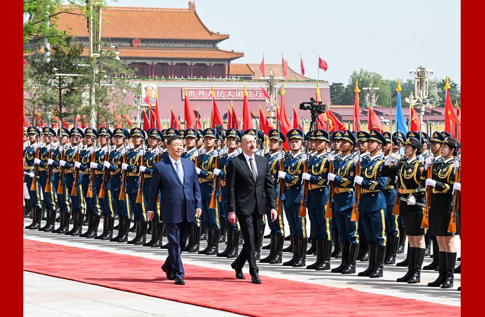 习近平同阿塞拜疆总统阿利耶夫会谈