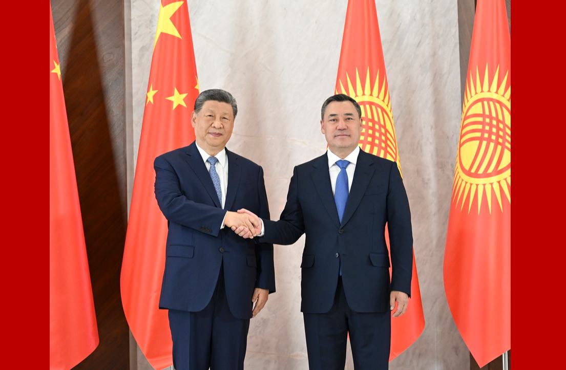 习近平同吉尔吉斯斯坦总统扎帕罗夫会谈